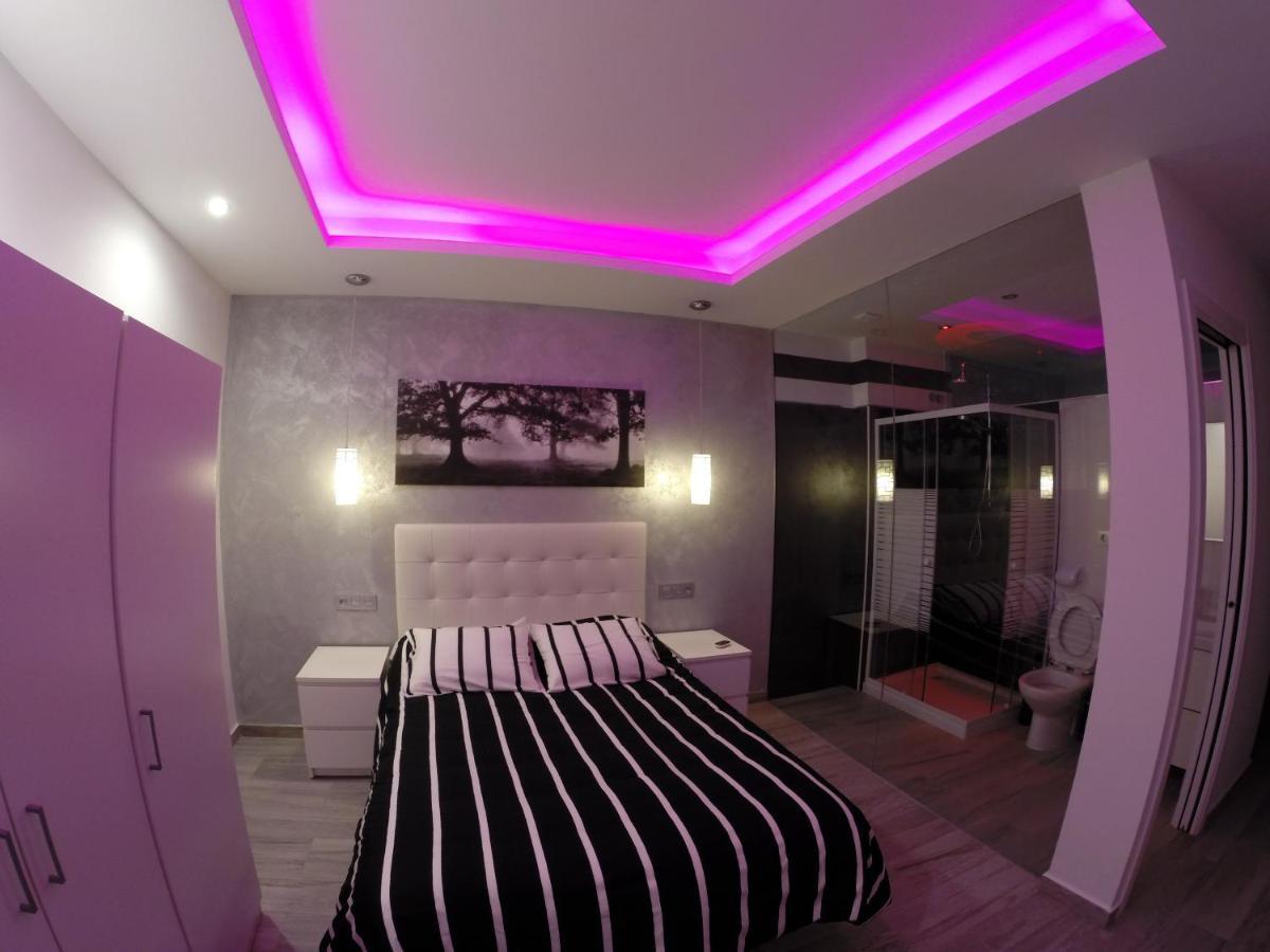 Conil Red-Black Apartment 科尼尔-德拉弗龙特拉 客房 照片